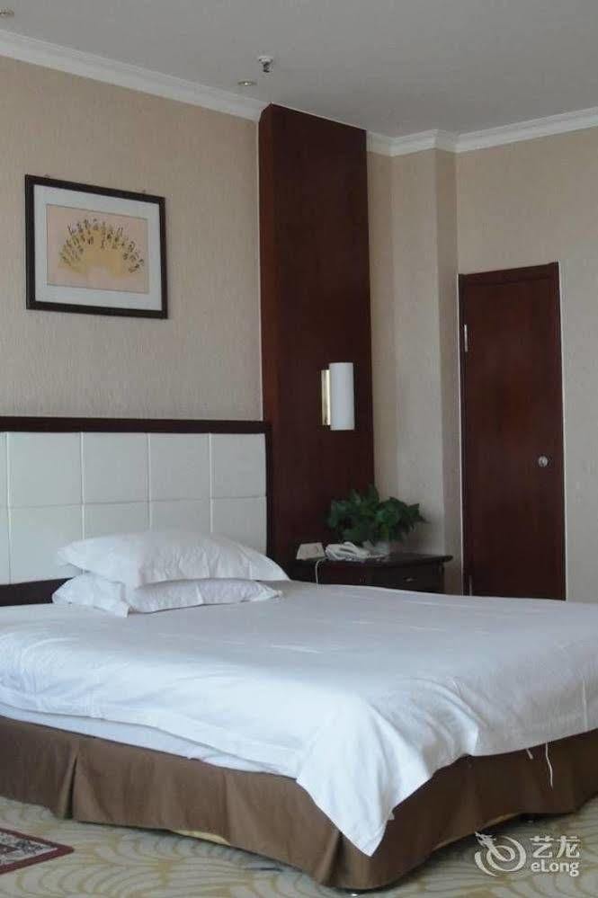 Tianhong Hotel Heze Exterior foto
